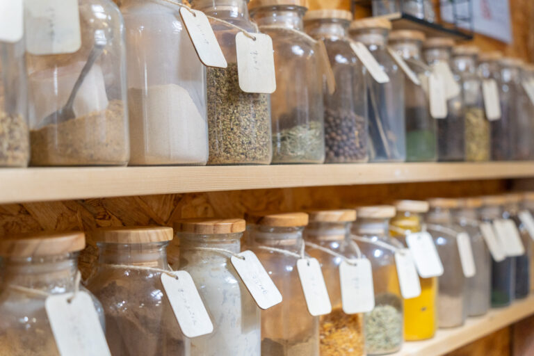 Choosing spices for Suridane blending